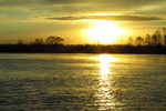 AMANECER EN EL PARANA GUAZ� - ISLA BOTIJA Y PUERTO CONTANZA